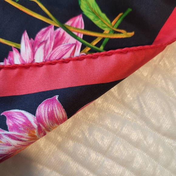 Black Floral Silk Scarf with Red Trim - Braccialini - Picture 4 of 6